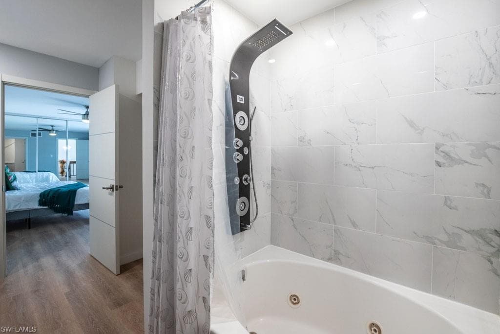 124 Lake Point LN # 2B, NAPLES FL 34112-20