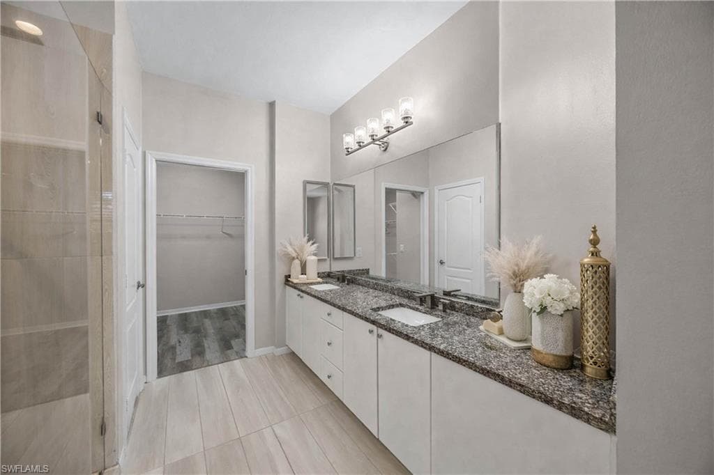 9342 Lake Abby LN, BONITA SPRINGS FL 34135-25