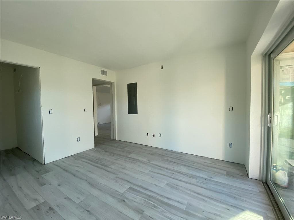 16881 Davis RD # 412, FORT MYERS FL 33908-12