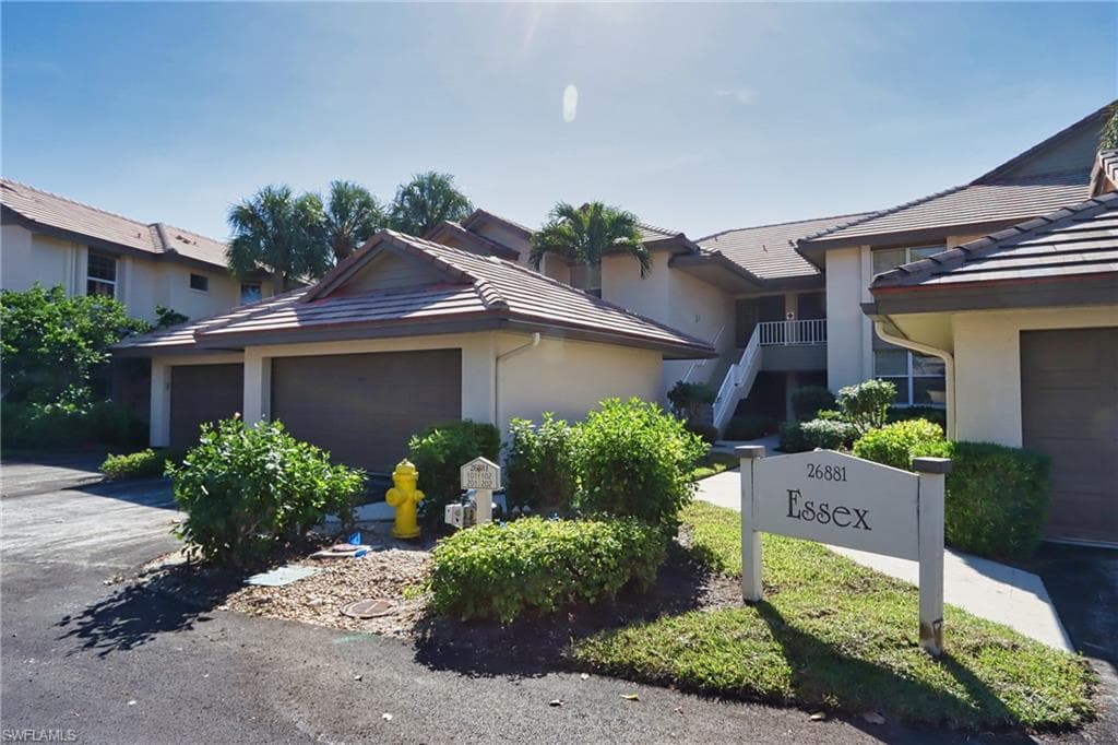 26881 Wedgewood DR # 201, BONITA SPRINGS FL 34134-21