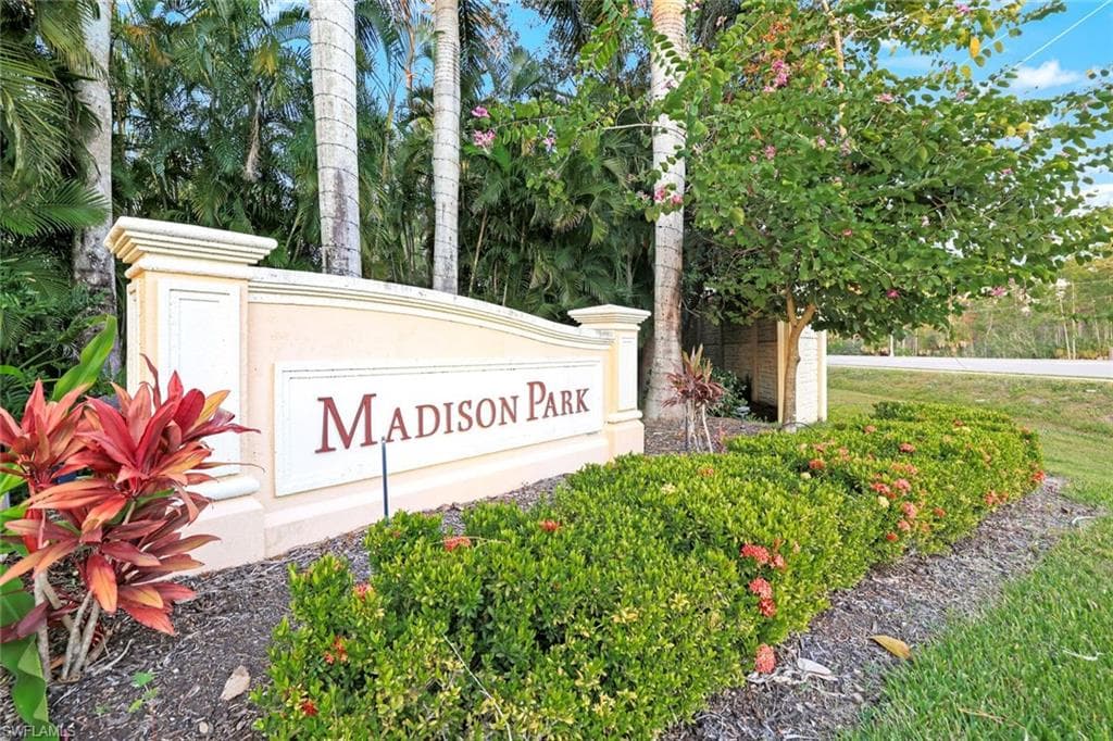 7878 Clemson ST # 102, NAPLES FL 34104-17