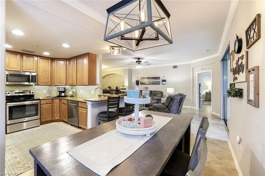 7878 Clemson ST # 102, NAPLES FL 34104-3