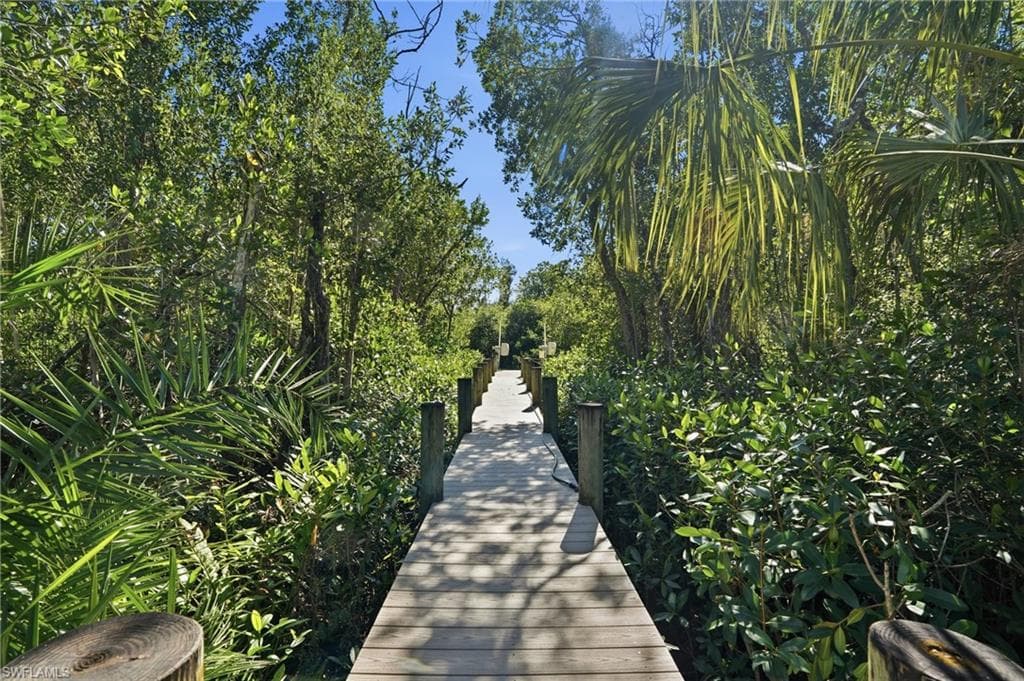 7245 Hendry Creek DR, FORT MYERS FL 33908-35