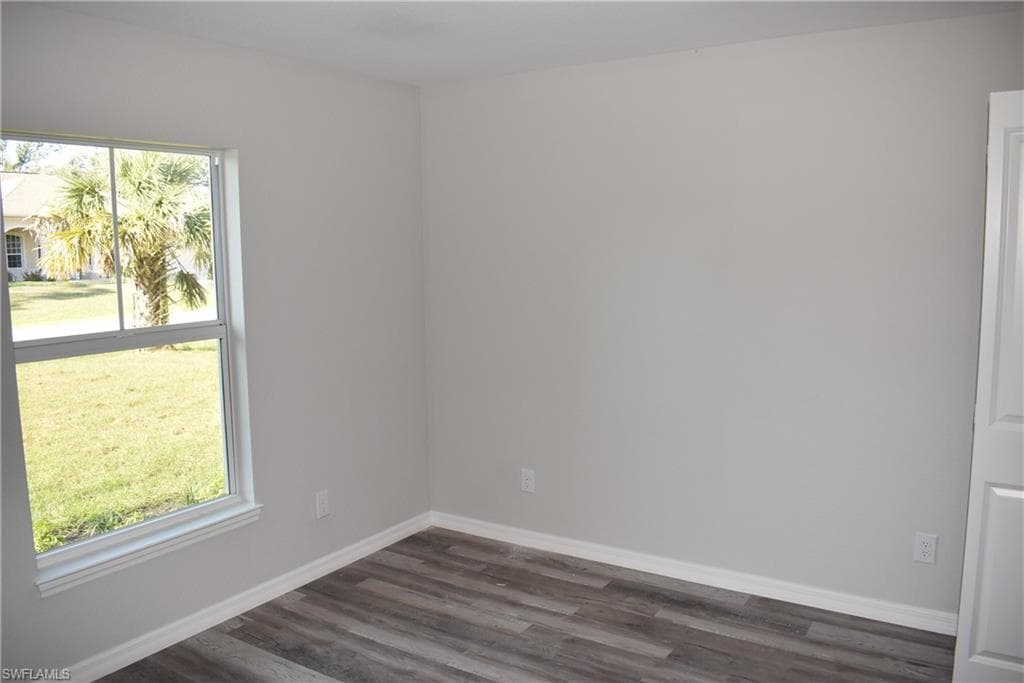 2736 Ananas RD, NORTH PORT FL 34288-15