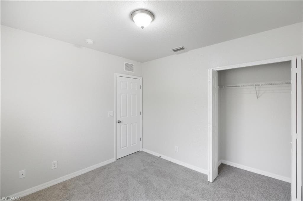 9656 Roundstone CIR, FORT MYERS FL 33967-17
