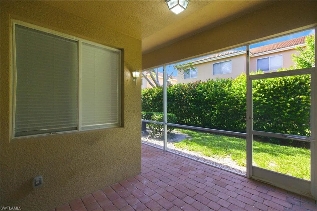 9656 Roundstone CIR, FORT MYERS FL 33967-30