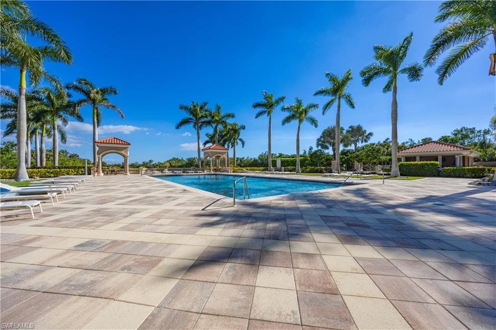 1060 Borghese LN # 701, NAPLES FL 34114-41