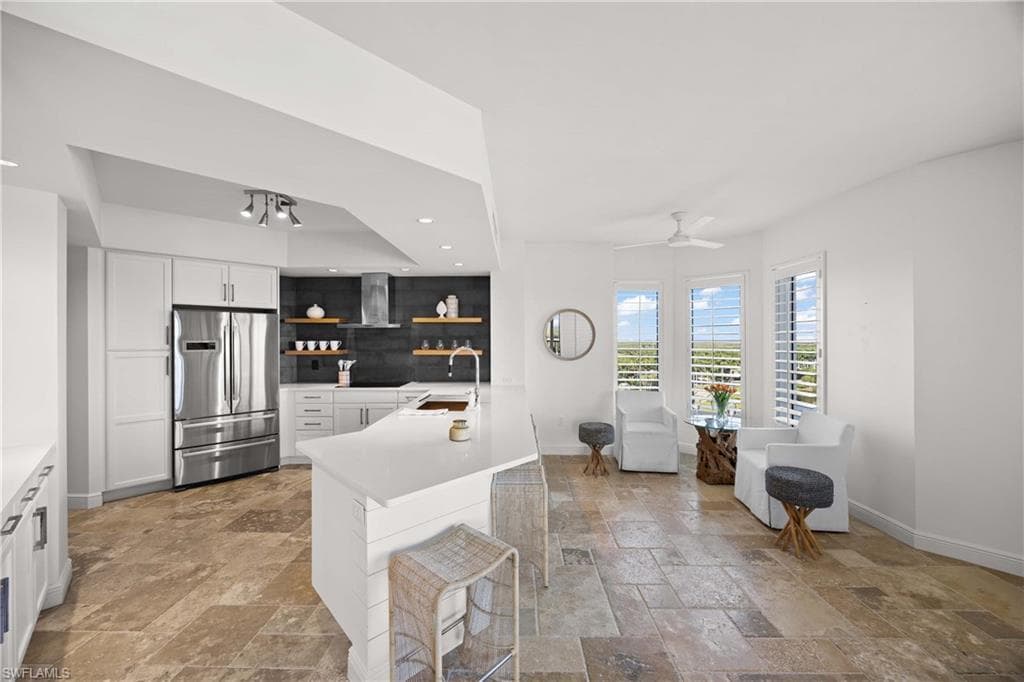 1060 Borghese LN # 701, NAPLES FL 34114-17