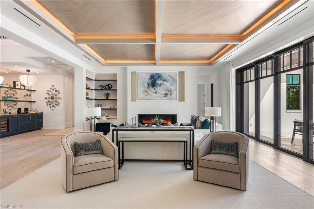 2231 Forrest LN, NAPLES FL 34102-5