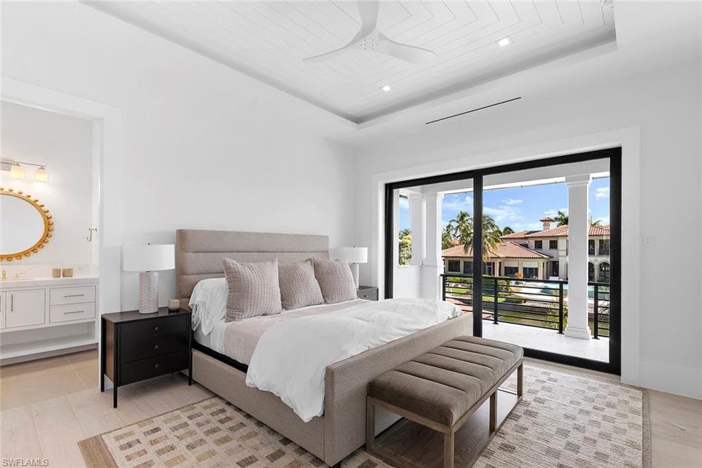 2231 Forrest LN, NAPLES FL 34102-37