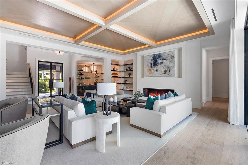 2231 Forrest LN, NAPLES FL 34102-47