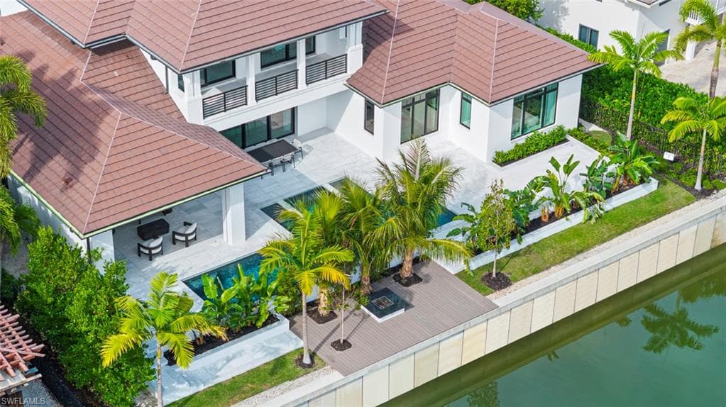 2231 Forrest LN, NAPLES FL 34102-43