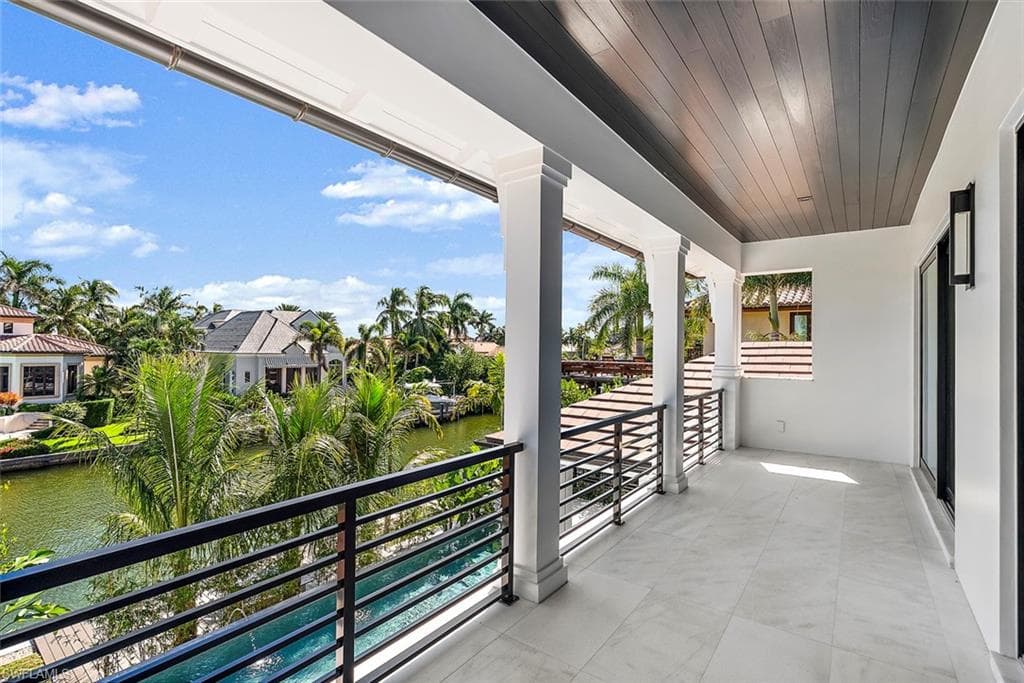 2231 Forrest LN, NAPLES FL 34102-39