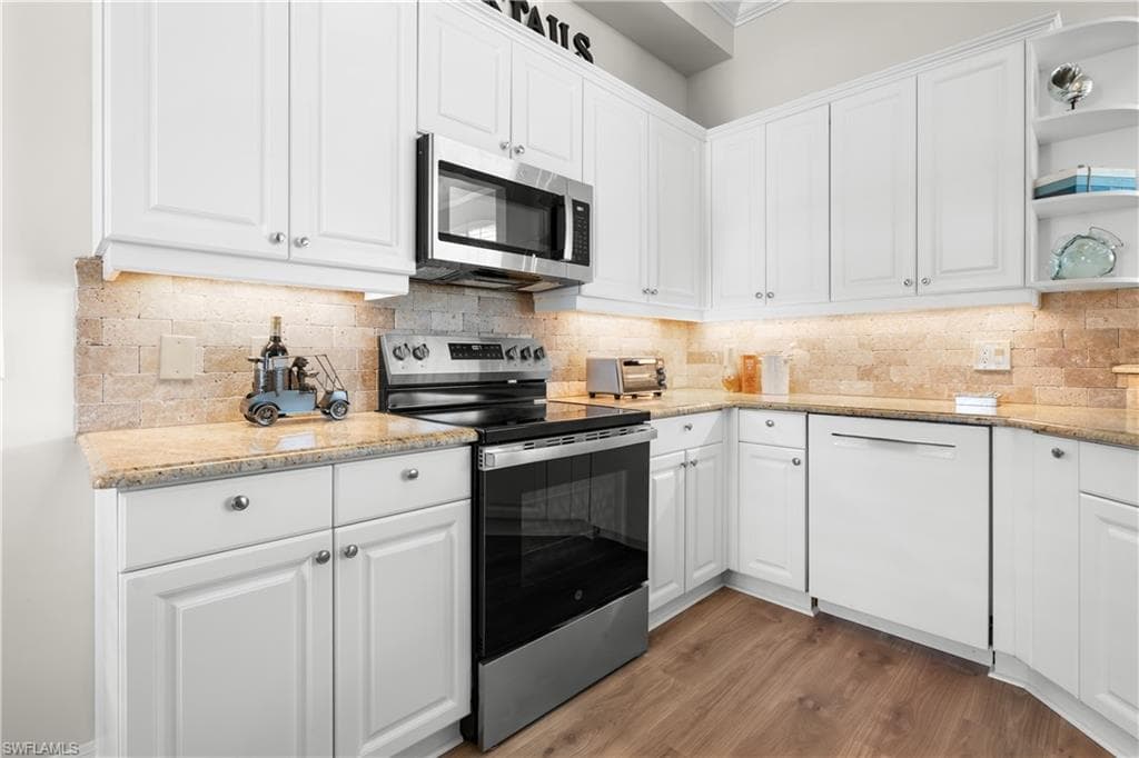 1540 Clermont DR # F403, NAPLES FL 34109-10