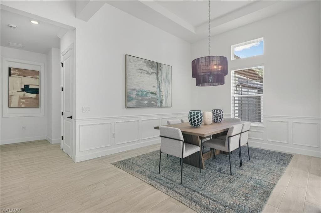 15428 Turin DR-9