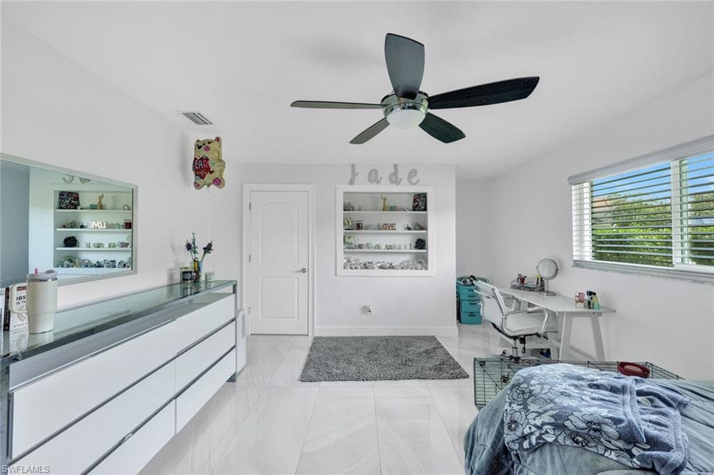 6448 Griffin BLVD-26