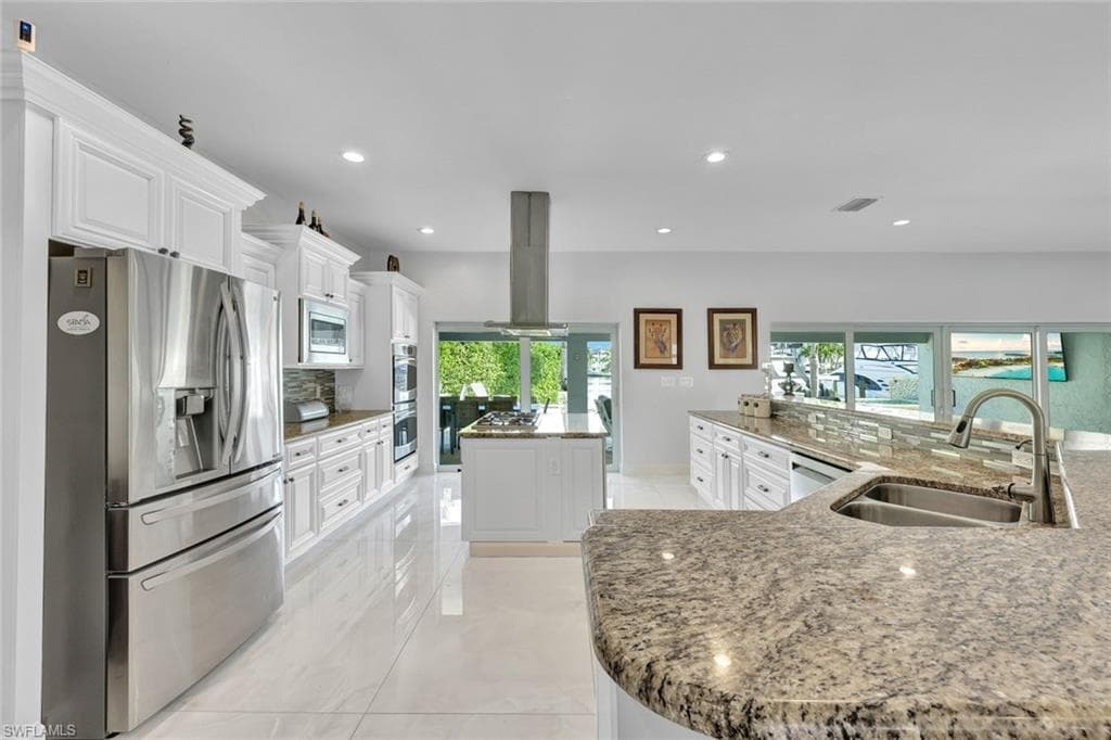 6448 Griffin BLVD-15