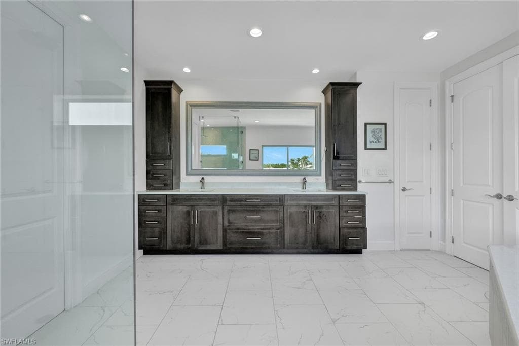 6448 Griffin BLVD-23