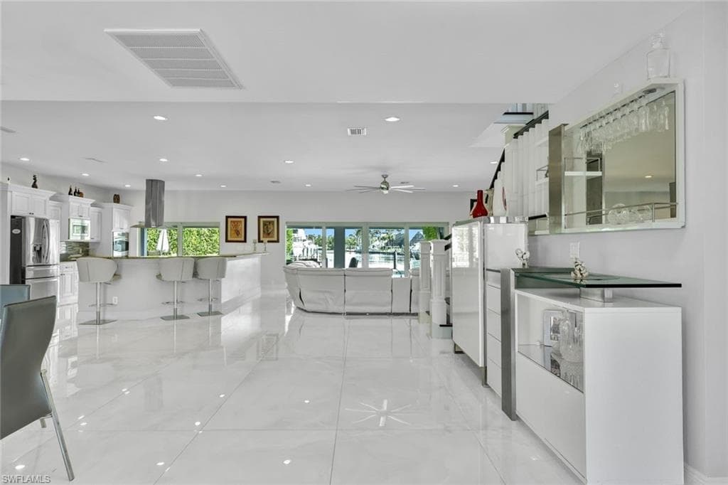6448 Griffin BLVD-14