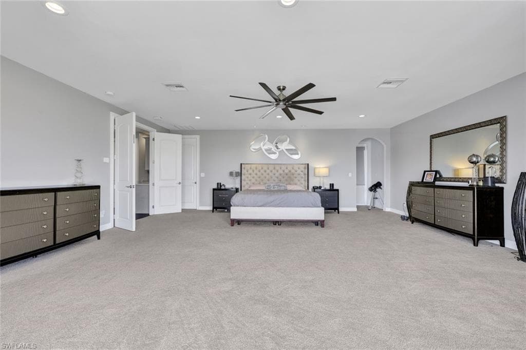 6448 Griffin BLVD-18