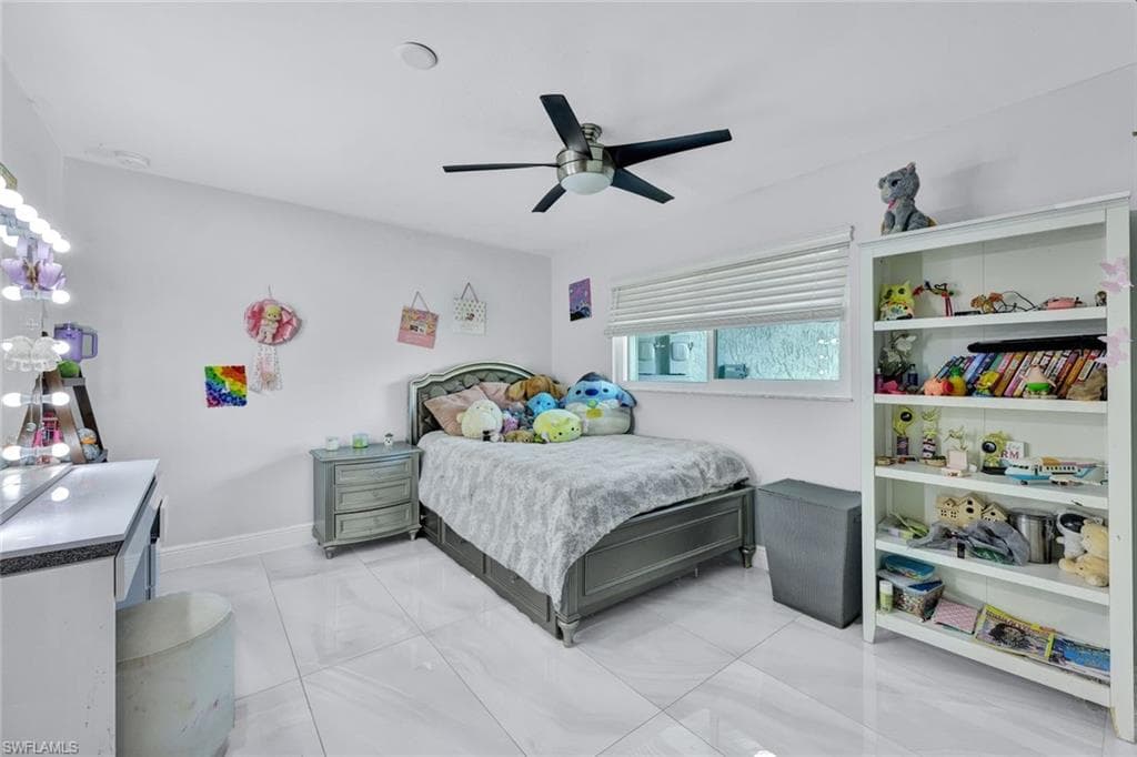 6448 Griffin BLVD-28