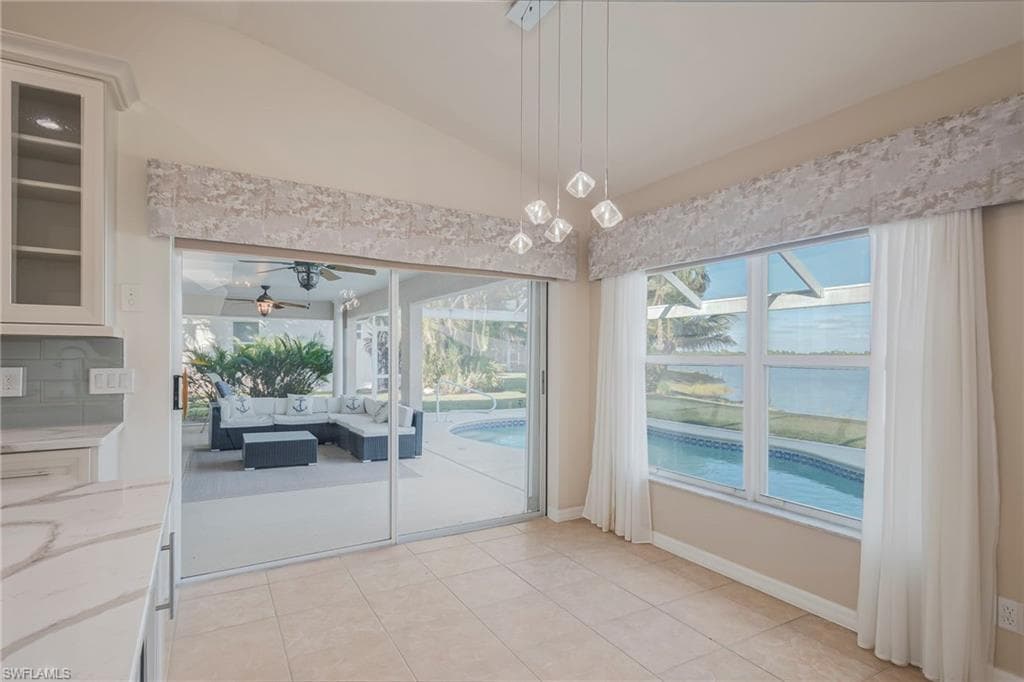 2250 Grove DR, NAPLES FL 34120-15