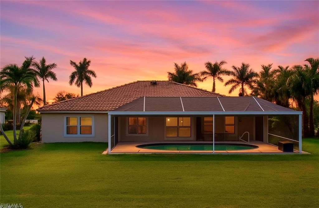 2250 Grove DR, NAPLES FL 34120-40