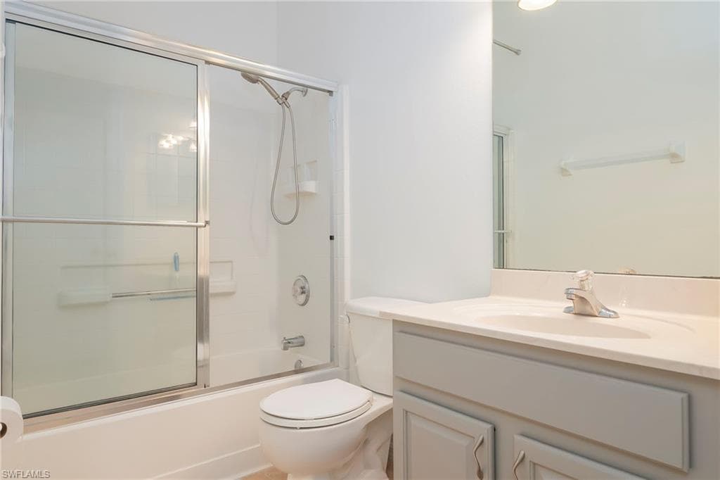 2250 Grove DR, NAPLES FL 34120-24