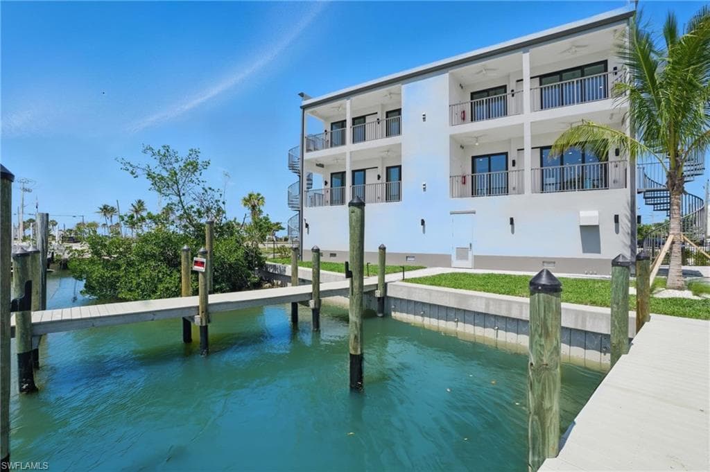 855 Lagoon ST # 3, FORT MYERS BEACH FL 33931-4