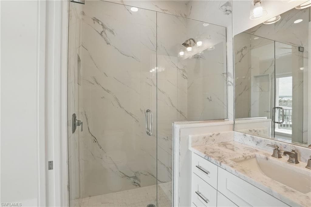 855 Lagoon ST # 3, FORT MYERS BEACH FL 33931-23