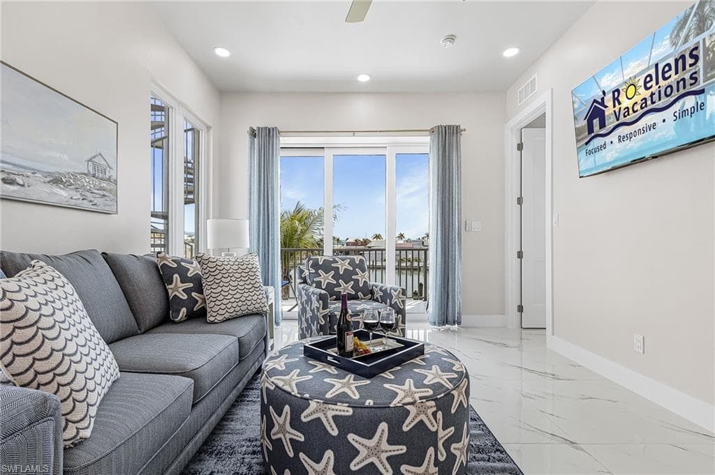 855 Lagoon ST # 4, FORT MYERS BEACH FL 33931-29