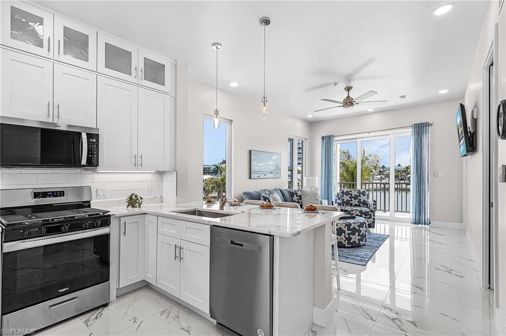 855 Lagoon ST # 4, FORT MYERS BEACH FL 33931-33
