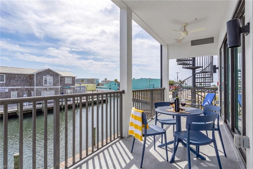 855 Lagoon ST # 4, FORT MYERS BEACH FL 33931-37