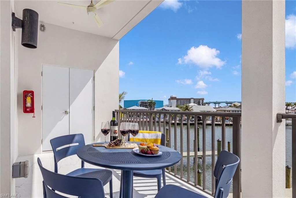 855 Lagoon ST # 4, FORT MYERS BEACH FL 33931-36