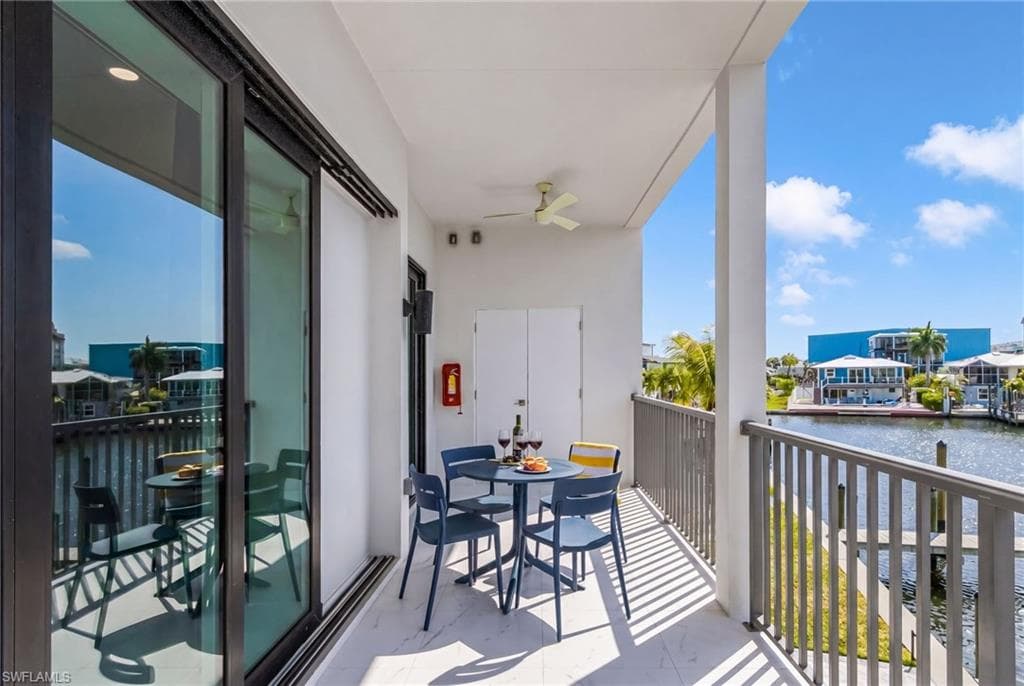 855 Lagoon ST # 4, FORT MYERS BEACH FL 33931-39