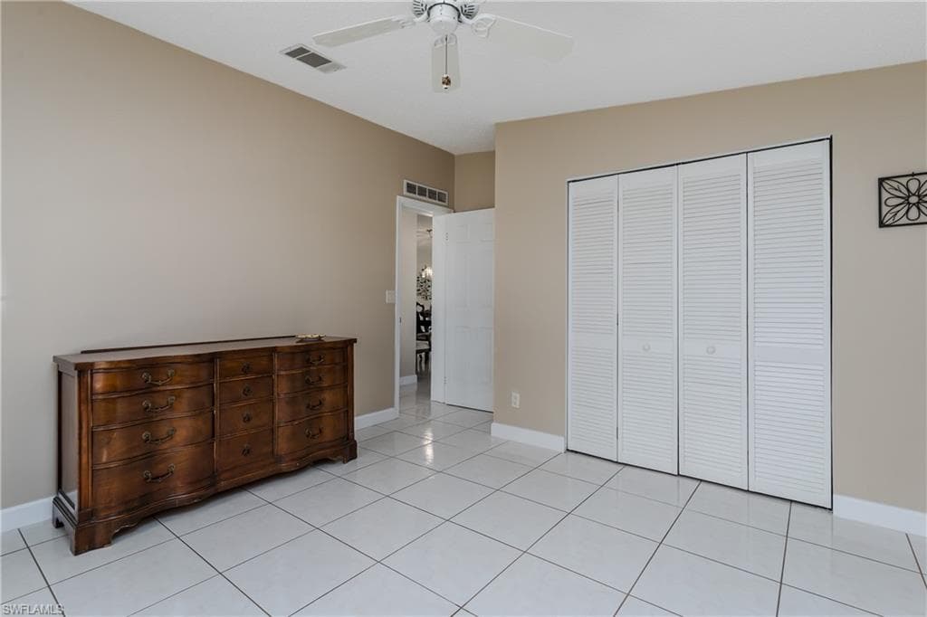 255 Riverwood RD, NAPLES FL 34114-26