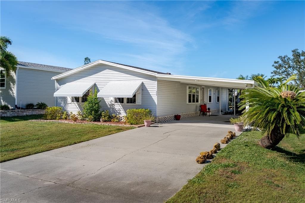 255 Riverwood RD, NAPLES FL 34114-2