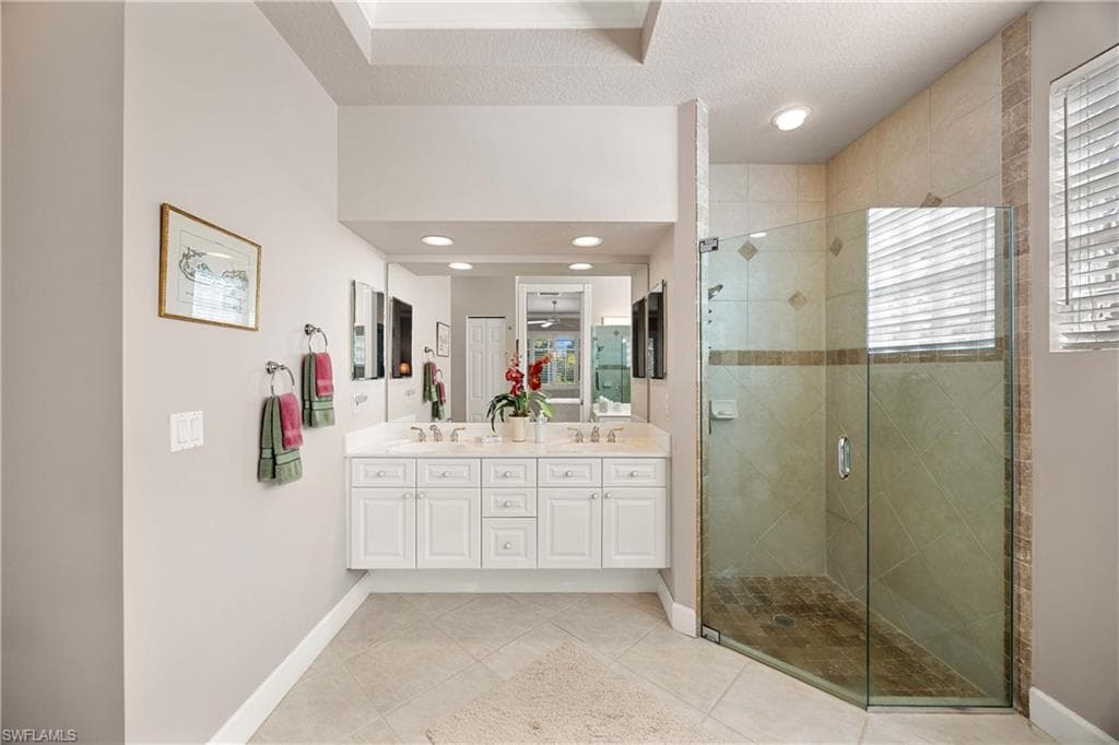 14607 Glen Eden DR, NAPLES FL 34110-22