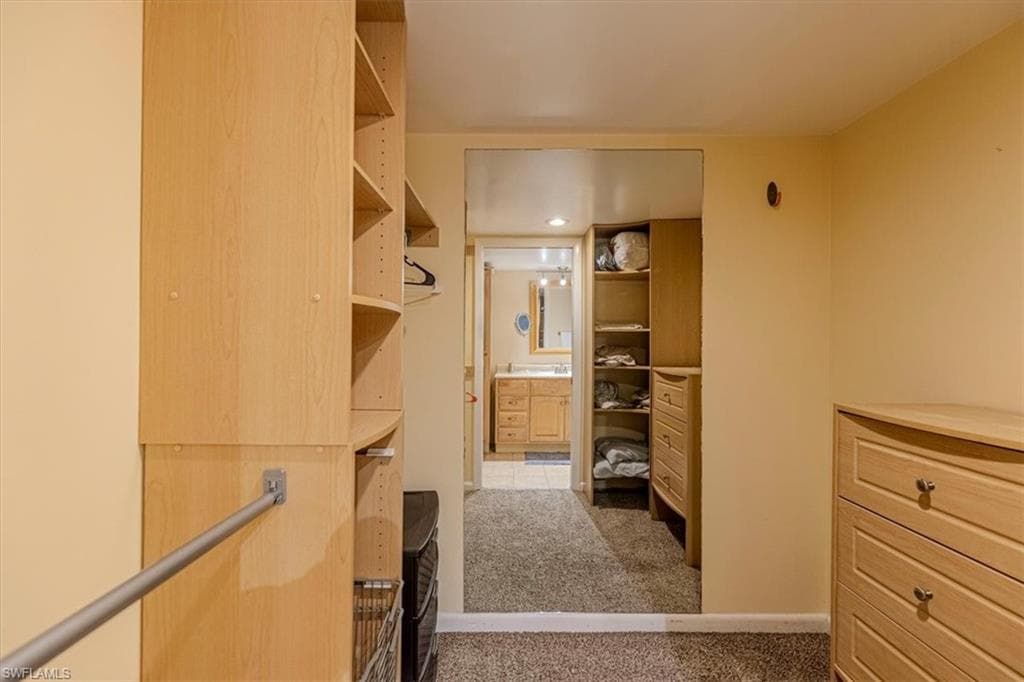 5535 Rattlesnake Hammock RD # 302, NAPLES FL 34113-21