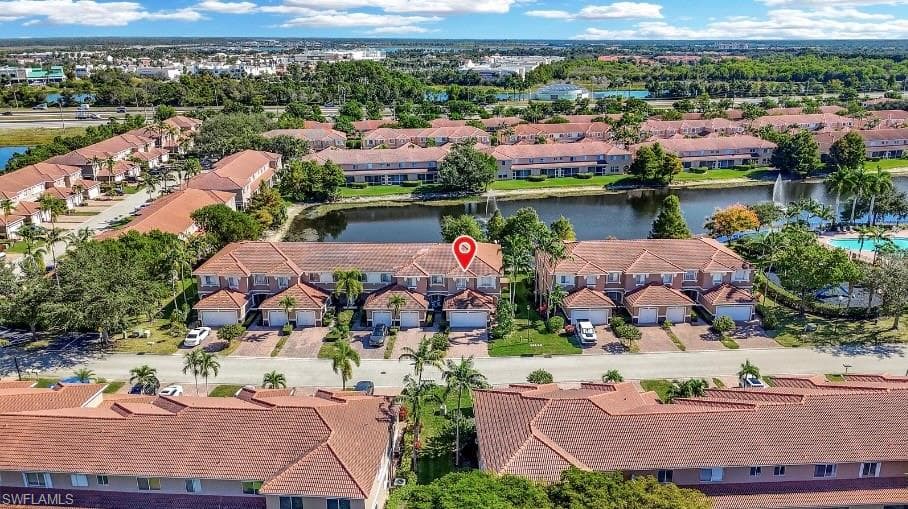 9762 Roundstone CIR, FORT MYERS FL 33967-4