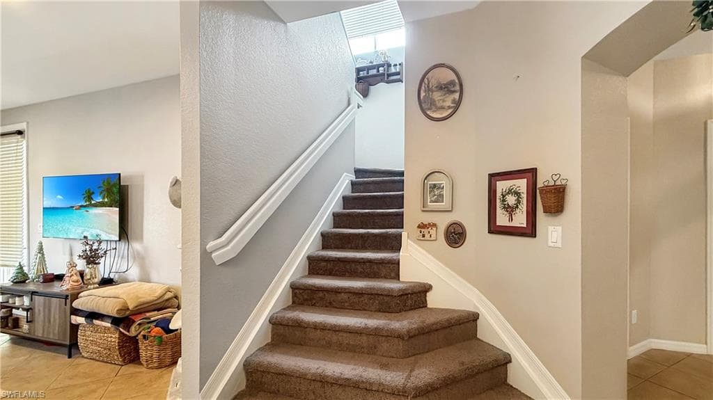 9762 Roundstone CIR, FORT MYERS FL 33967-13