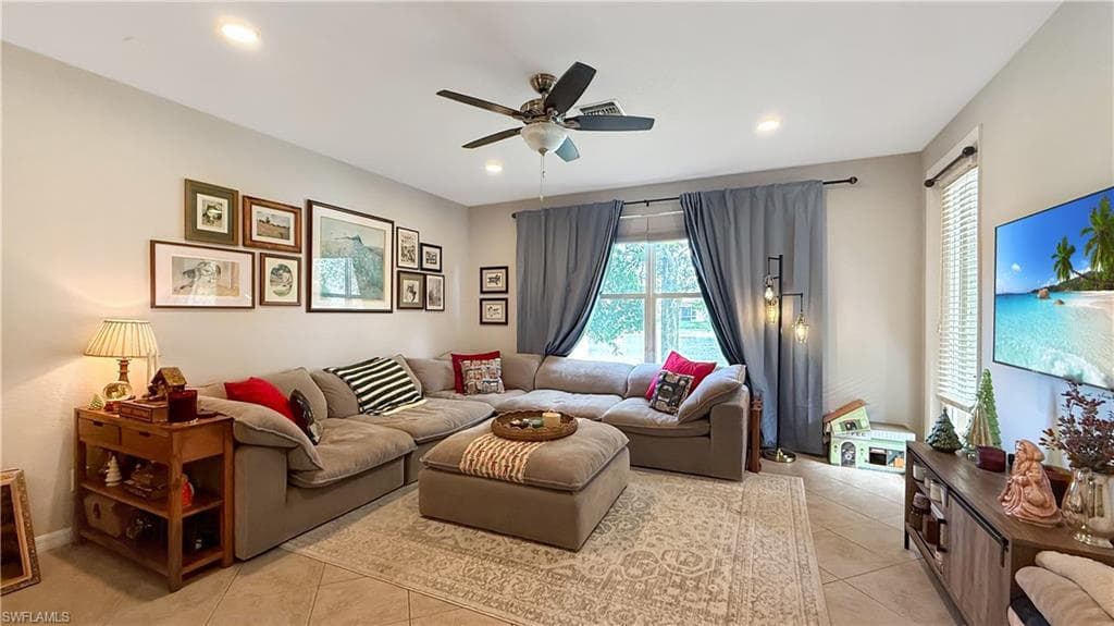 9762 Roundstone CIR, FORT MYERS FL 33967-10