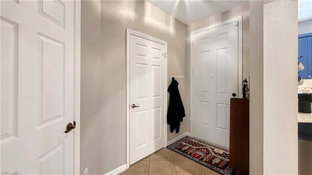 9762 Roundstone CIR, FORT MYERS FL 33967-7