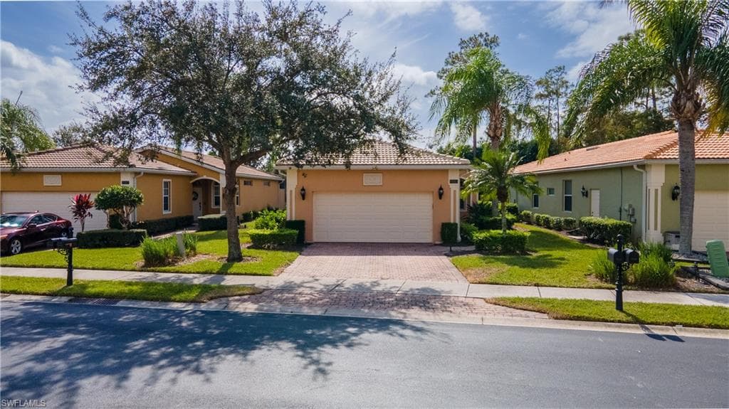 15313 Cortona WAY, NAPLES FL 34120-1