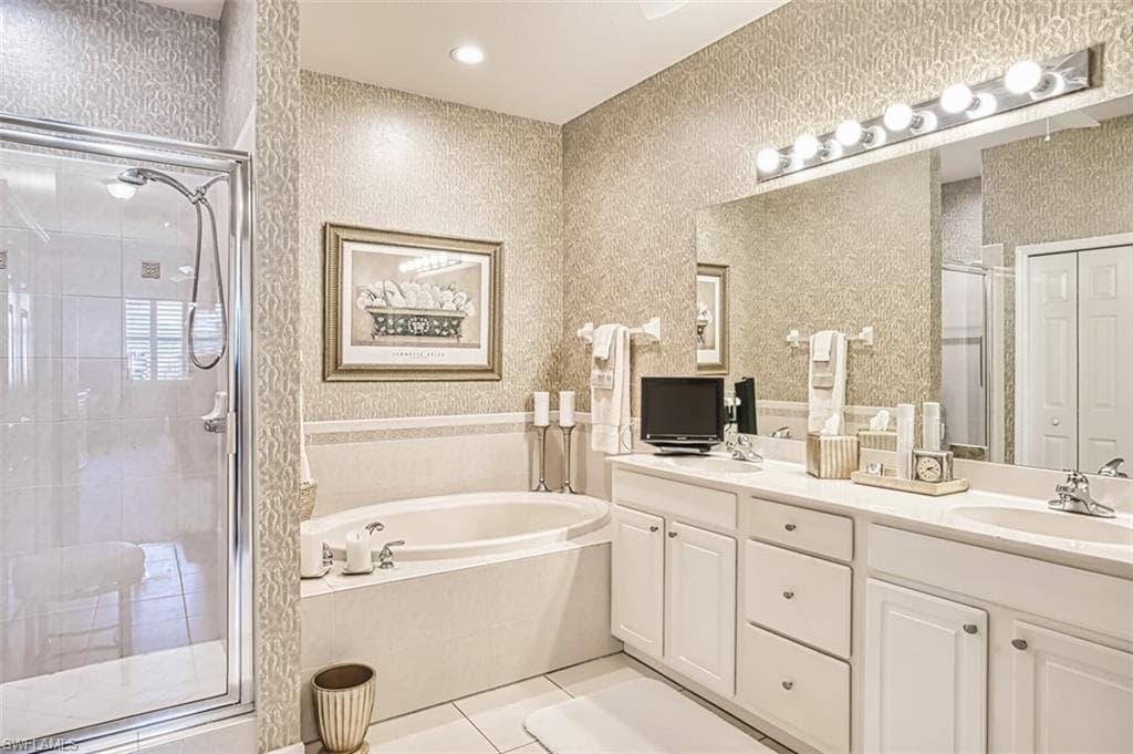 13991 Lake Mahogany BLVD # 2424, FORT MYERS FL 33907-22