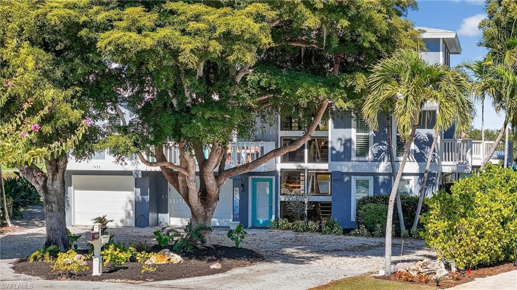 1433 Sanderling CIR, SANIBEL FL 33957-6