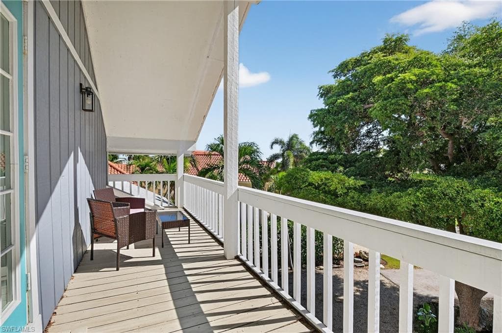 1433 Sanderling CIR, SANIBEL FL 33957-37