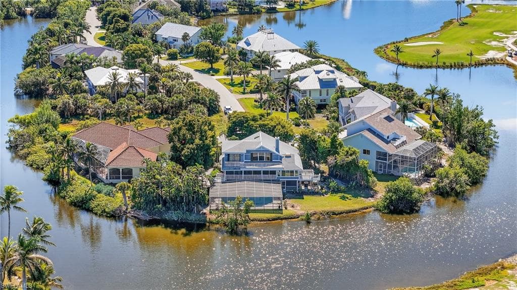 1433 Sanderling CIR, SANIBEL FL 33957-3