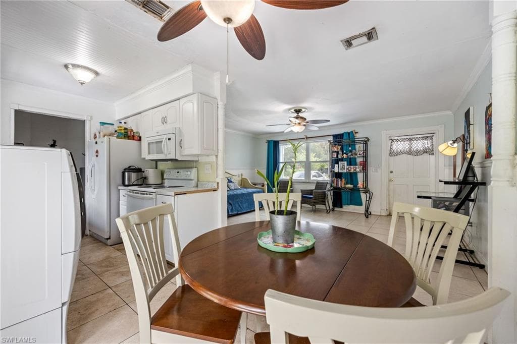 225 Avacado CT, FORT MYERS FL 33905-10