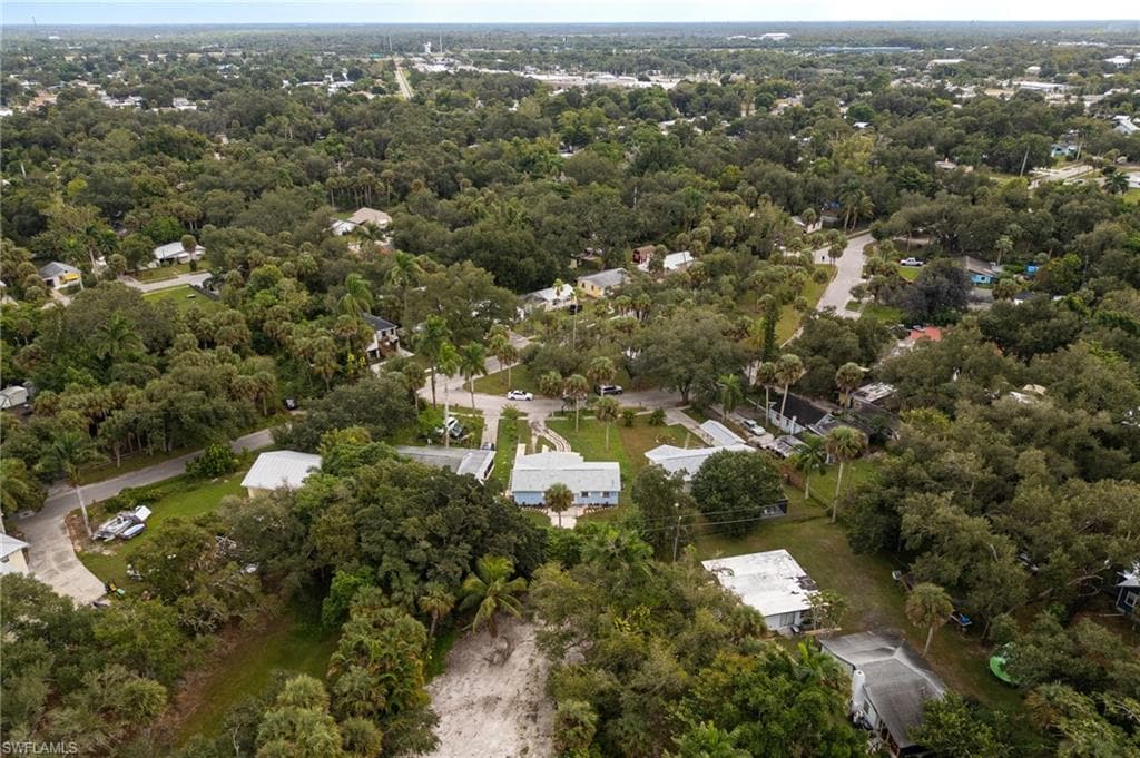 225 Avacado CT, FORT MYERS FL 33905-34